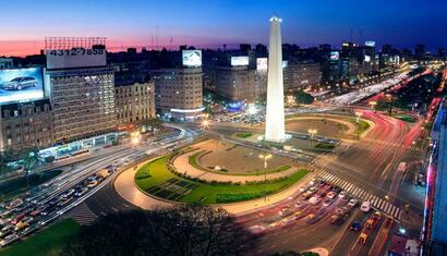 El Obelisco, Av. 9 de Julio y Calle Corrientes